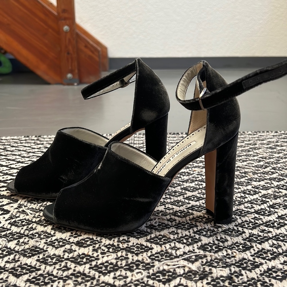 Velvet gray Manila Blahnik heels. Never worn